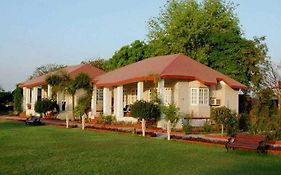 Tiger Den Resort